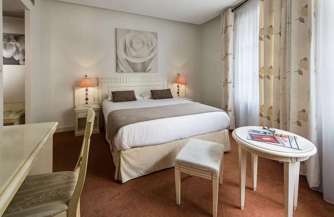 Hotel Royal - Centre Comedie-1